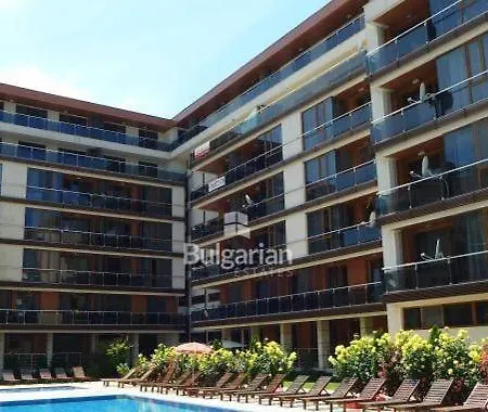 Apartamento в комплекс до плажа *